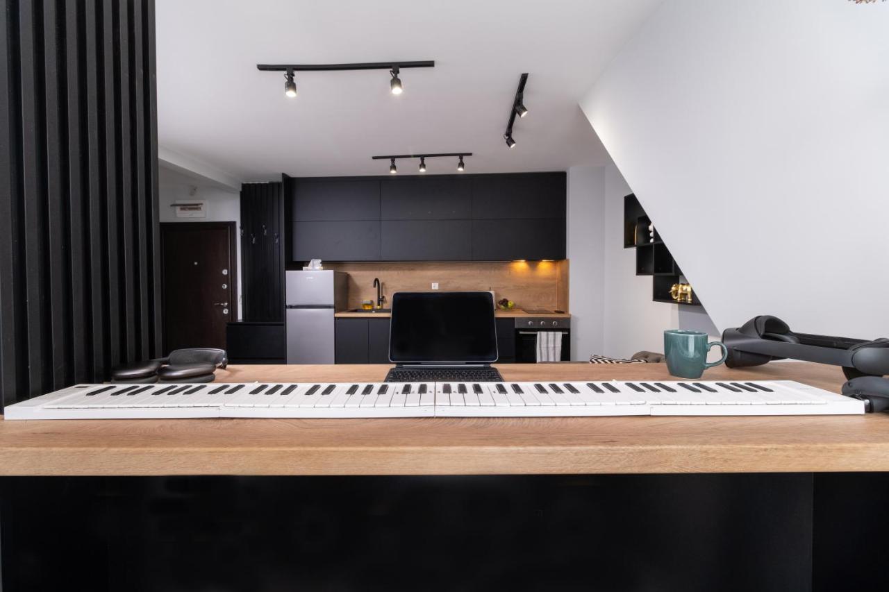 Chic 1Br Apartment With Balcony In พลอฟดิฟ ภายนอก รูปภาพ
