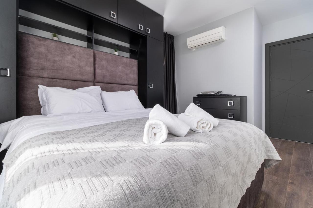 Chic 1Br Apartment With Balcony In พลอฟดิฟ ภายนอก รูปภาพ