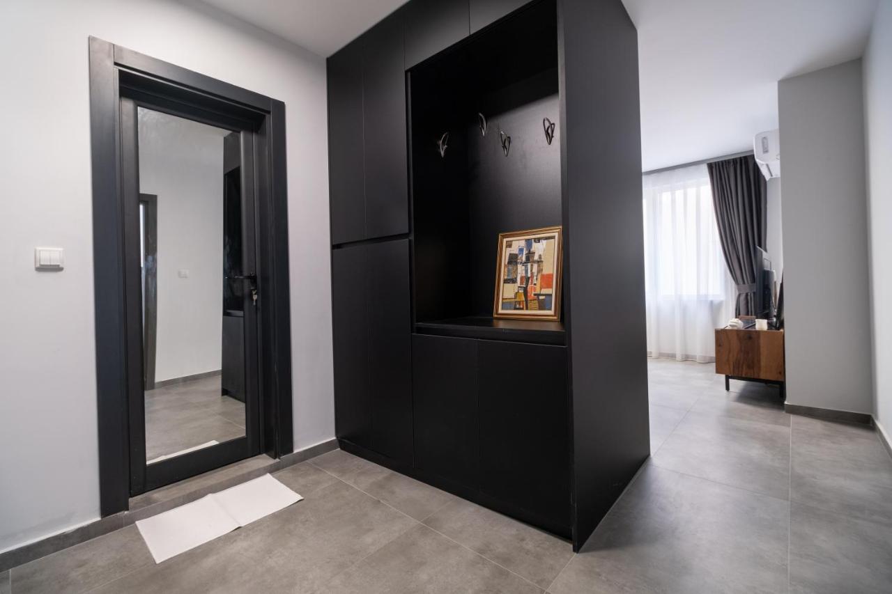 Chic 1Br Apartment With Balcony In พลอฟดิฟ ภายนอก รูปภาพ